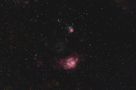 Nébuleuse diffuse à 4 080 années-lumière de la Terre - Magnitude apparente 6<br />19/06/2025 - D810A - 200mm, 30 photos, pause 10 secondes, 6400 iso<br />Au-dessus se trouve M20 - Nébuleuse Trifide